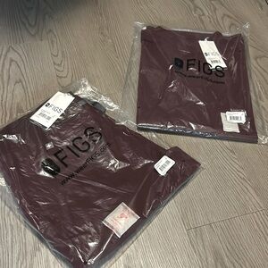 Figs maroon mandarin collar top and jogger pant set